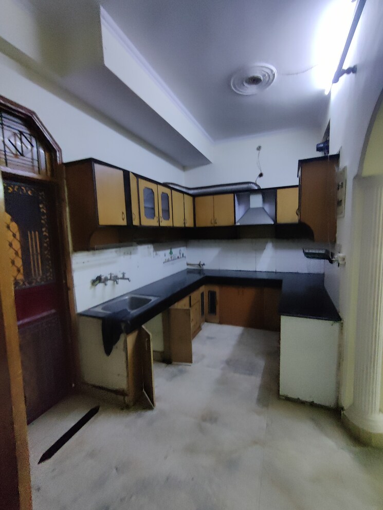 Kitchen, apex-vardan-apartments 3 Bedroom 1600 Sq.Ft. Apartment In Indrapuram Ghaziabad 9180858