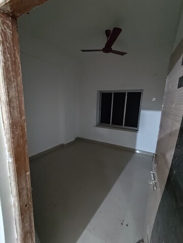 Room in 2 BHK Apartment at Magnolia Empire, New Barrakpur – for Rent