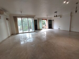 Room in 4 BHK Apartment at Hiranandani Gardens Glen Ridge, Powai – for Sale