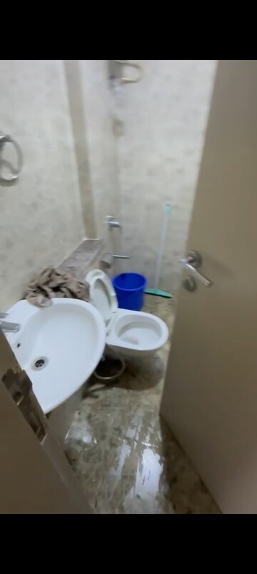 Bathroom in 1 BHK Apartment at Sheth Vasant Oasis, Andheri East – for Rent