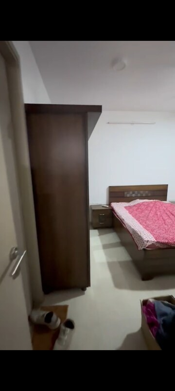 Bedroom in 1 BHK Apartment at Sheth Vasant Oasis, Andheri East – for Rent