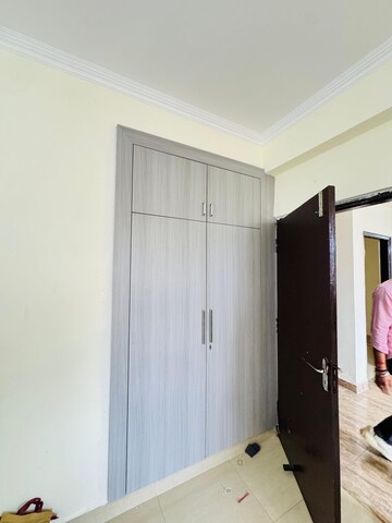 Building Lobby in 3 BHK Apartment at Amrapali Silicon City, Sector 76 – for Rent