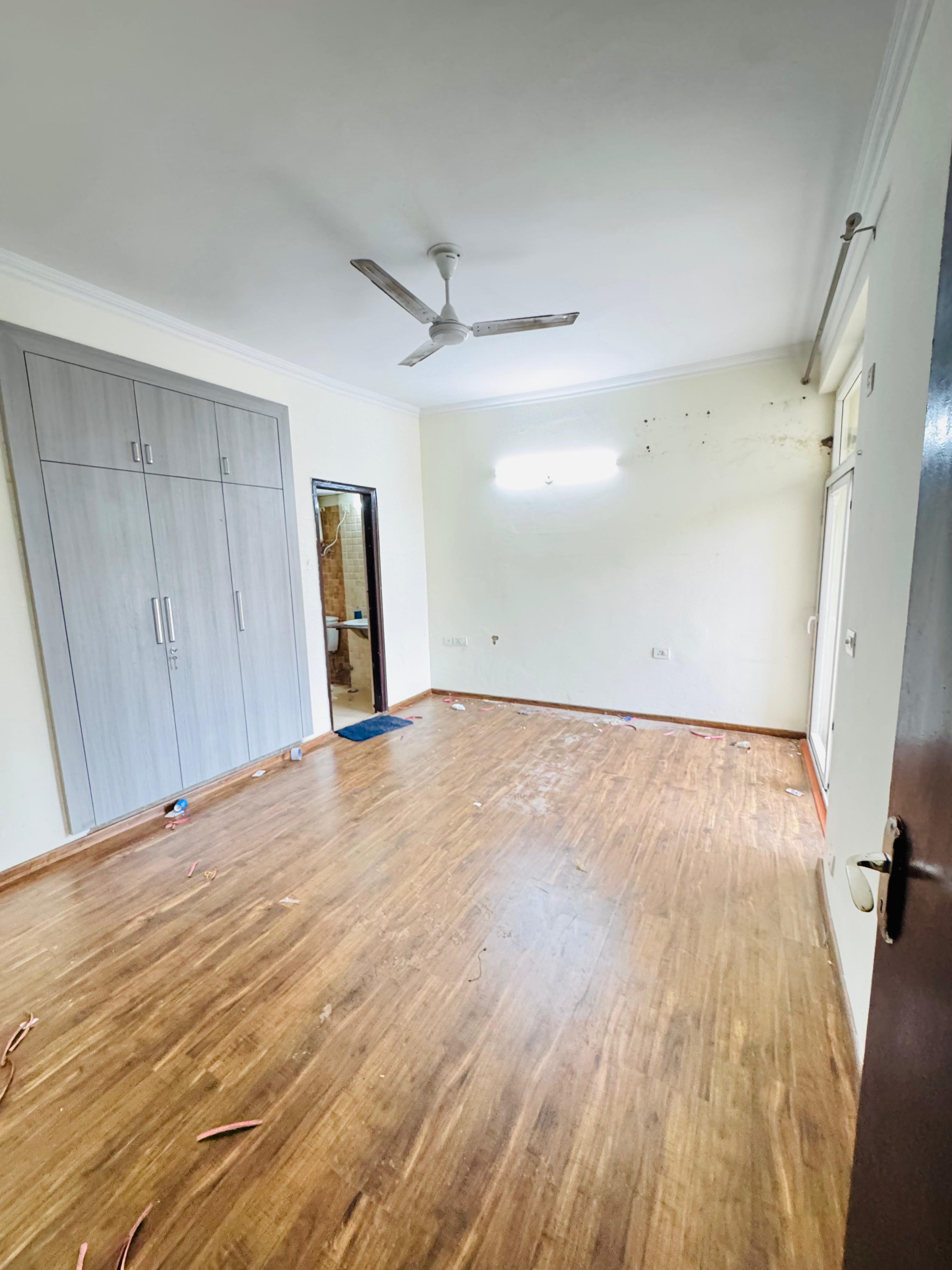 3 BHK Apartment For Rent in Amrapali Silicon City