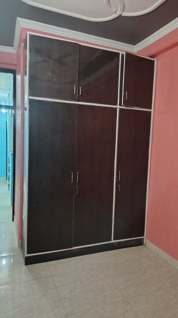 Room in 3 BHK Independent House at Vasundhara Sector 9 – for Sale