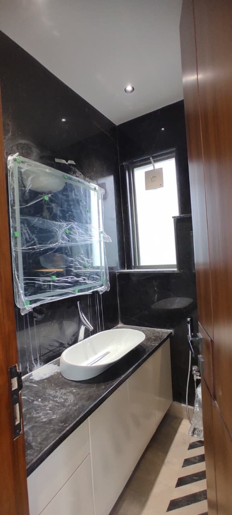 Bathroom, safdarjung enclave 4 Bedroom 2150 Sq.Ft. Builder Floor In Safdarjung Enclave Delhi 9180980