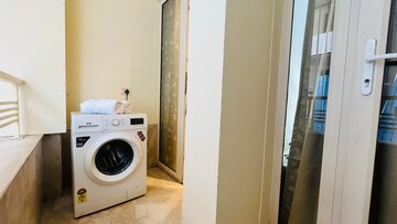 Balcony in 3 BHK Builder Floor at Safdarjung Enclave – for Rent