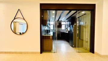 Room in 3 BHK Builder Floor at Safdarjung Enclave – for Rent