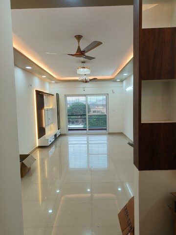 Room in 3 BHK Apartment at Kristal Beryl, Bannerghatta Road – for Sale