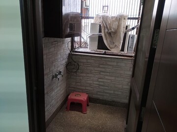 Balcony in 2 BHK Builder Floor at Lajpat Nagar ii – for Rent