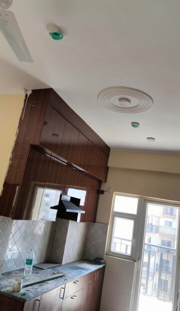 Furnished Amenities in 3 BHK Apartment at Amrapali Terrace Homes, Tech Zone 4 Greater Noida – for Rent