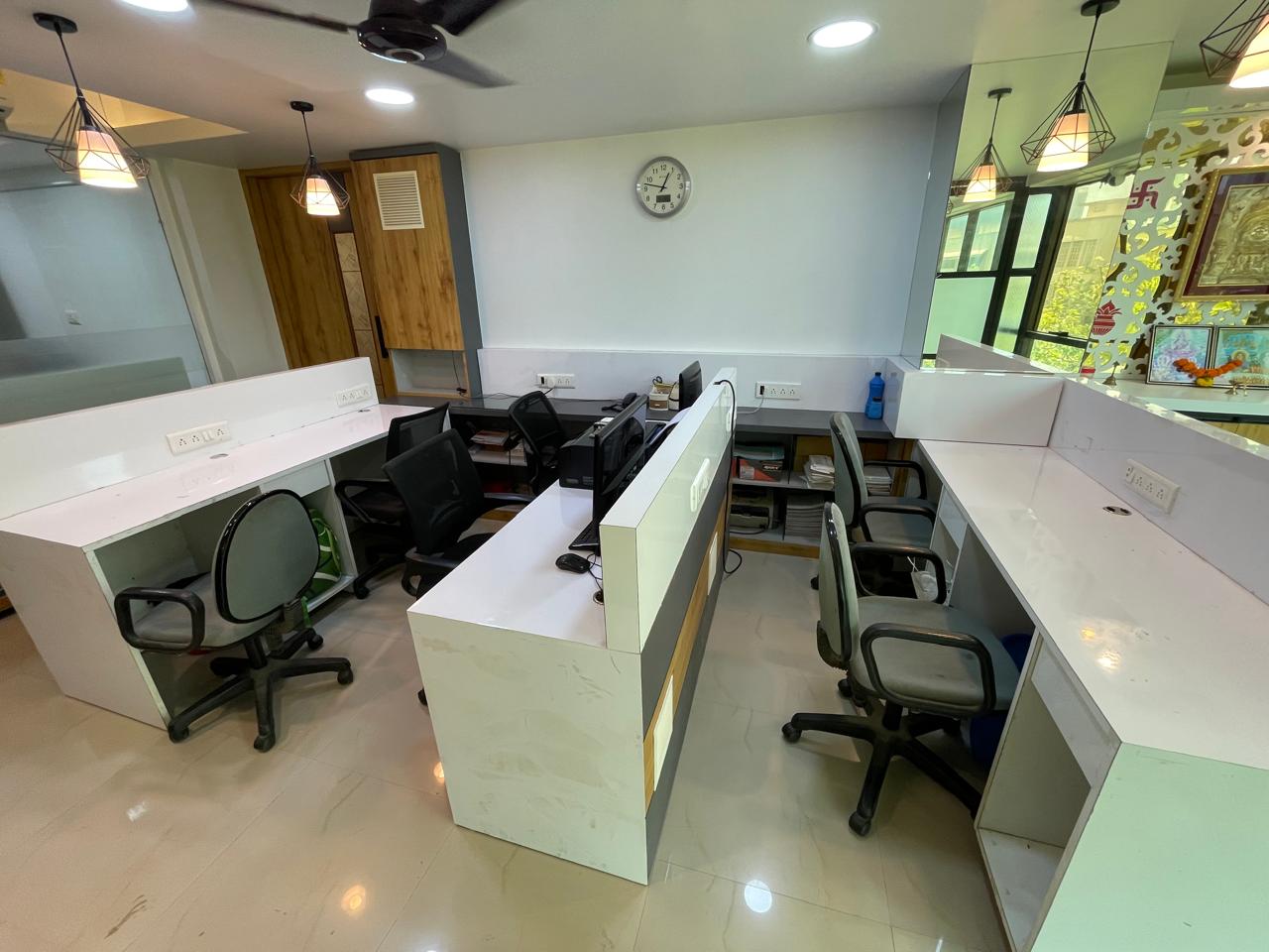 Office Space For Rent in Amann Akansha Heights