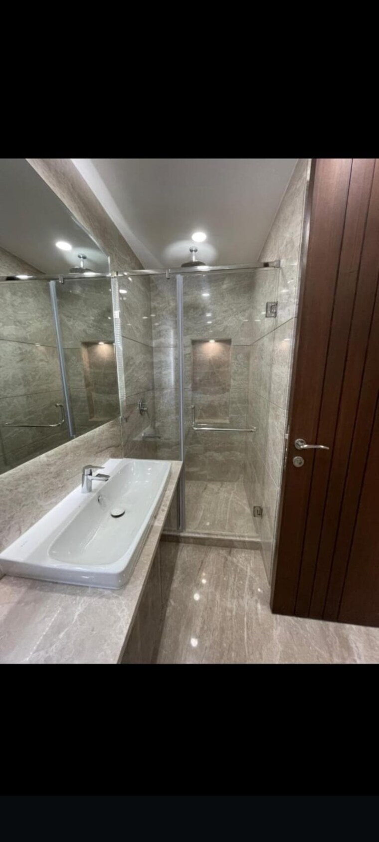 Bathroom, safdarjung development area 3 Bedroom 1900 Sq.Ft. Builder Floor In Safdarjung Development Area Delhi 9181002
