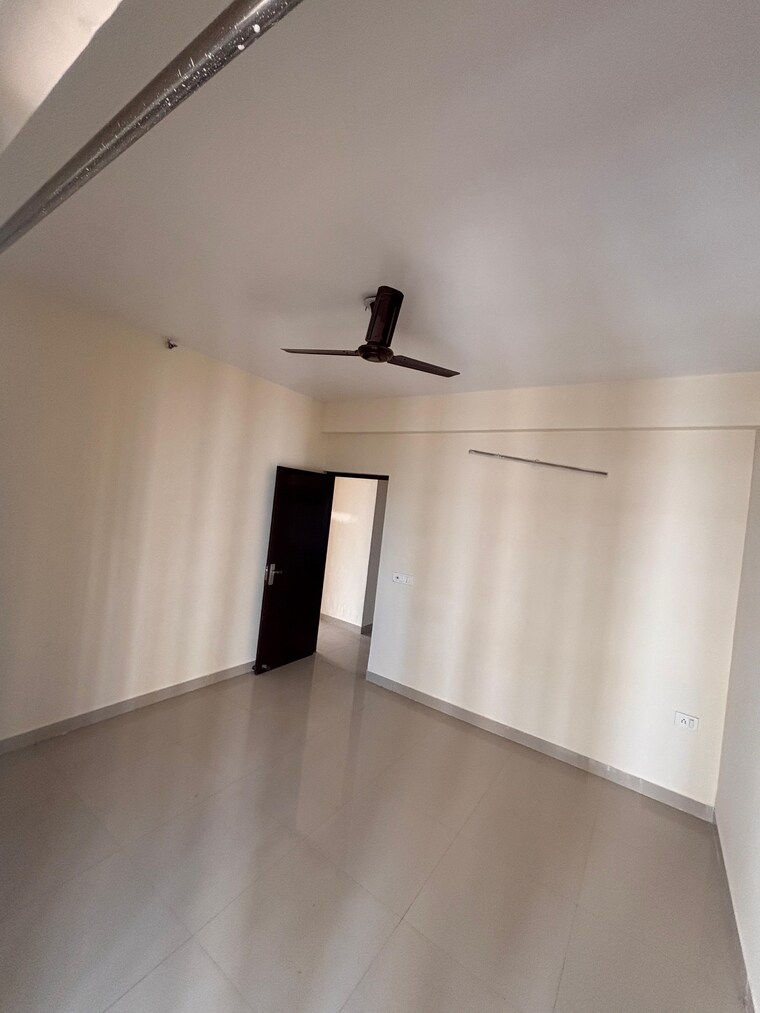 Kitchen, paramount-emotions 3 Bedroom 1710 Sq.Ft. Apartment In Sector 1 Greater Noida Greater Noida 9181003