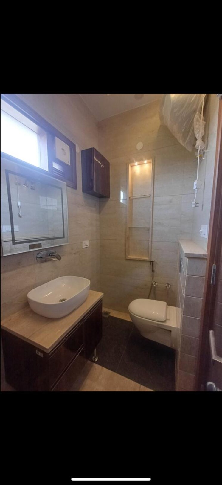 Bathroom, kalkaji 2 Bedroom 900 Sq.Ft. Builder Floor In Kalkaji Delhi 9181004