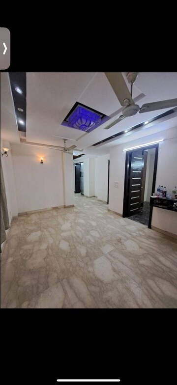 Room in 3 BHK Builder Floor at Chittaranjan Park – for Rent