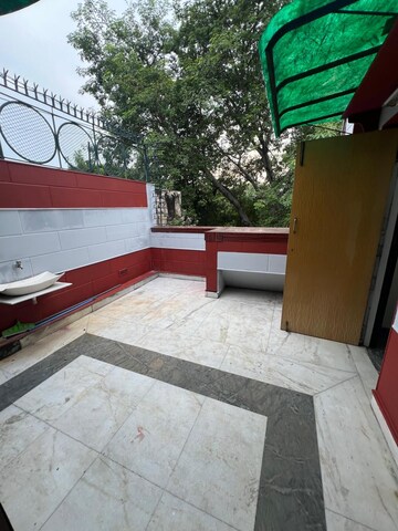 Terrace in 1 BHK Builder Floor at Greater Kailash ii – for Rent