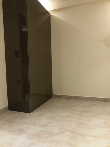 Room in 1 BHK Builder Floor at Chattarpur – for Rent