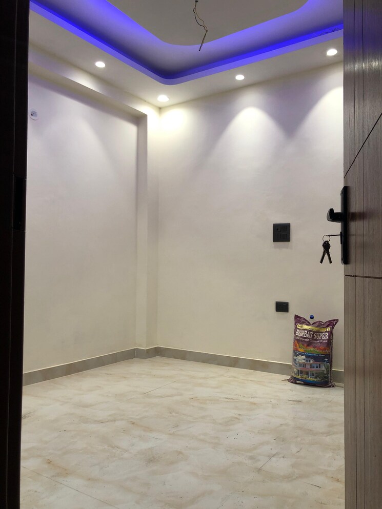 Room, chattarpur 1 Bedroom 470 Sq.Ft. Builder Floor In Chattarpur Delhi 9181017