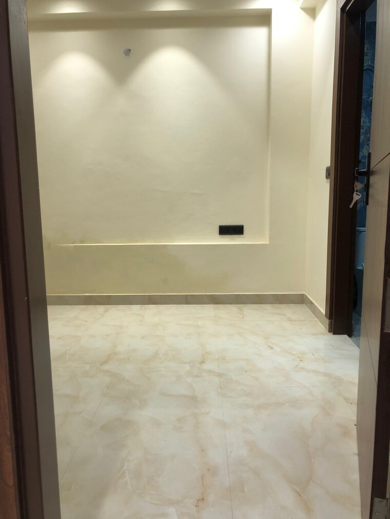 Room, chattarpur 1 Bedroom 470 Sq.Ft. Builder Floor In Chattarpur Delhi 9181017