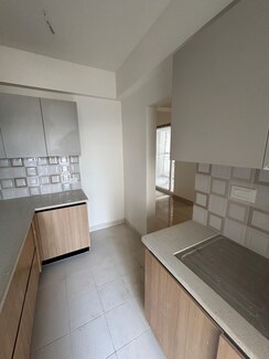 3 BHK + Pooja Room,Servant Room Apartment For Sale in KLJ Greens