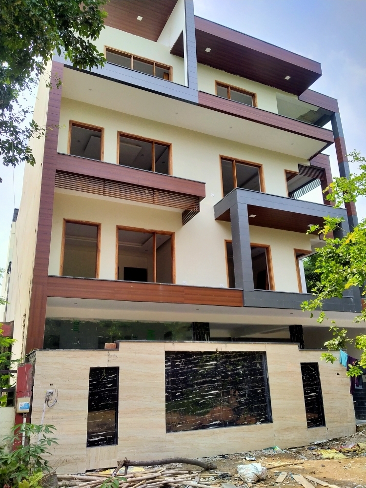 6+ BHK Independent House For Sale in Nri City