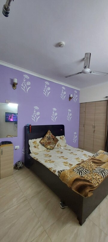 Bedroom in 2 BHK Apartment at Gaur City 2 - 10th Avenue, Sector 16c Greater Noida – for Rent