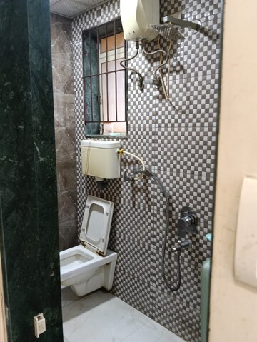 Bathroom in 1.5 BHK Apartment at Ghansoli – for Rent