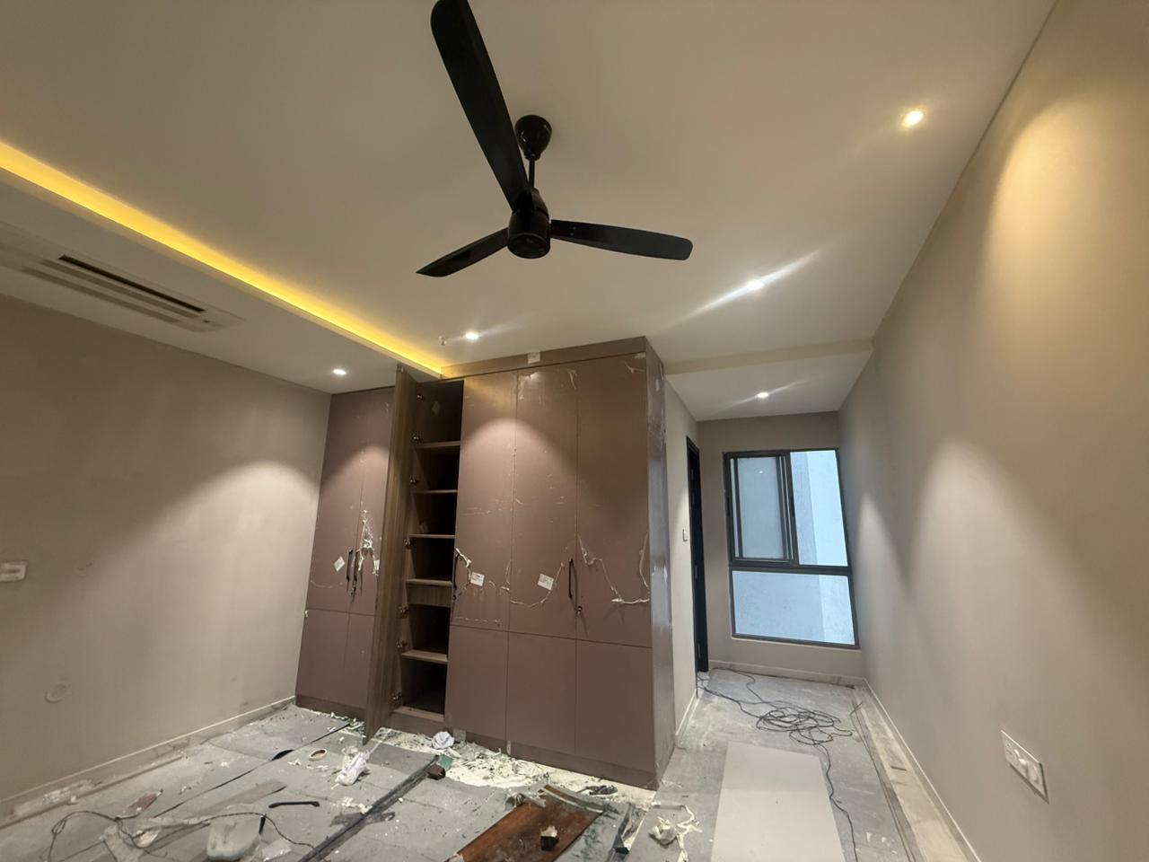 4 BHK + Pooja Room,Servant Room Apartment For Rent in DSR The Classe