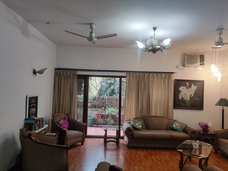 Living Room, new friends colony 6+ Bedroom 10000 Sq.Ft. Independent House In New Friends Colony Delhi 9181126