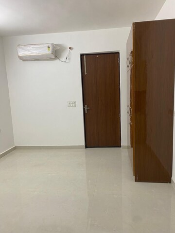 Room in 3 BHK Independent House at Sector 50 – for Rent