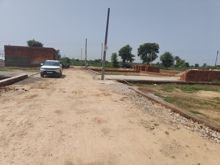 Exterior View, sector 17b yamuna expressway  100 Sq.Yd. Plot In Sector 17b Yamuna Expressway Greater Noida 9181277