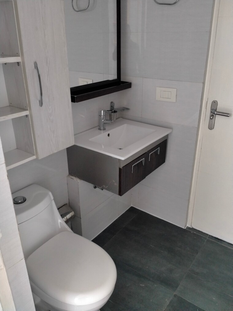 Team Area, tulip-violet 3 Bedroom 1578 Sq.Ft. Apartment In Sector 69 Gurgaon 9181376