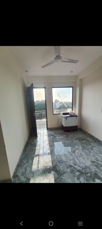Room in 2 BHK Builder Floor at Saket – for Rent