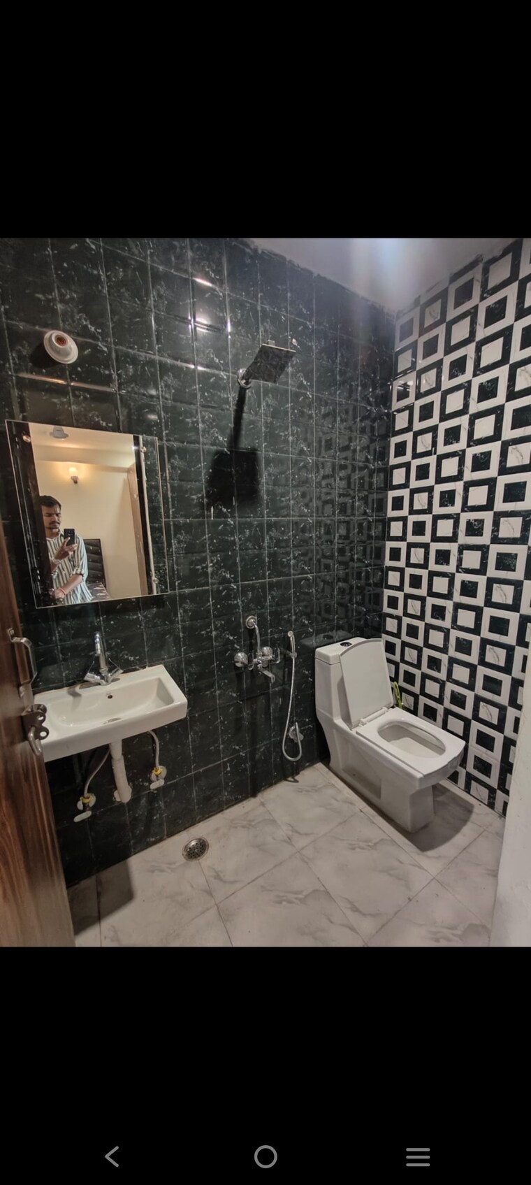 Bathroom, saket 2 Bedroom 950 Sq.Ft. Builder Floor In Saket Delhi 9181340