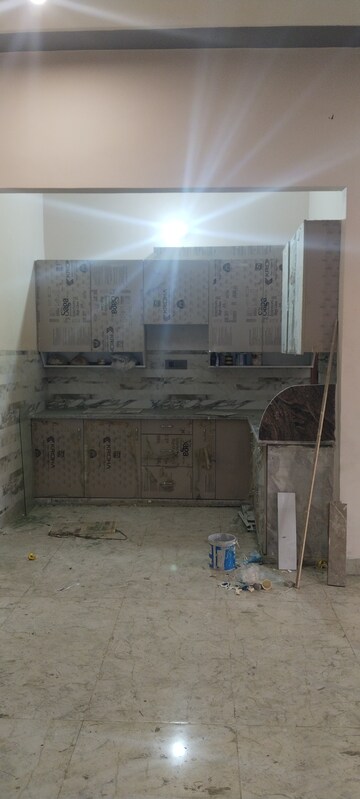 Bathroom in 3.5 BHK Builder Floor at Mahendra Enclave, Shastri Nagar – for Rent