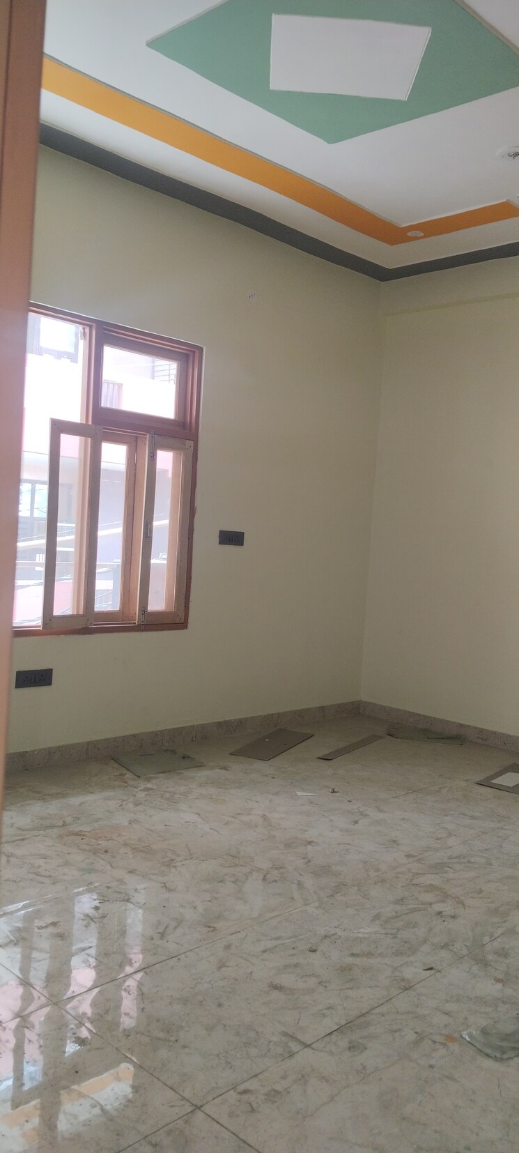 Room, mahendra-enclave 3.5 Bedroom 1800 Sq.Ft. Builder Floor In Shastri Nagar Ghaziabad 9181334