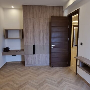 Room in 3 BHK Apartment at Sector 71 – for Rent