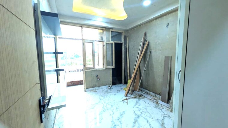 Room, sector 105 2 Bedroom 950 Sq.Ft. Builder Floor In Sector 105 Noida 9174438