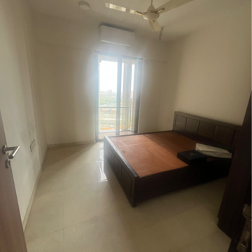 Room in 2 BHK Apartment at New Cuffe Parade, Wadala Truck Terminal – for Rent