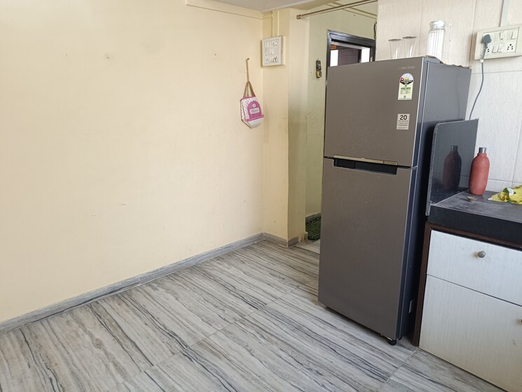 Room, malad west Pg For Boys & Girls In Malad West 9181406