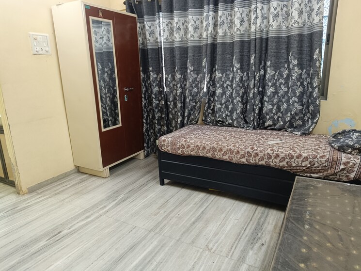 Room, malad west Pg For Boys & Girls In Malad West 9181406