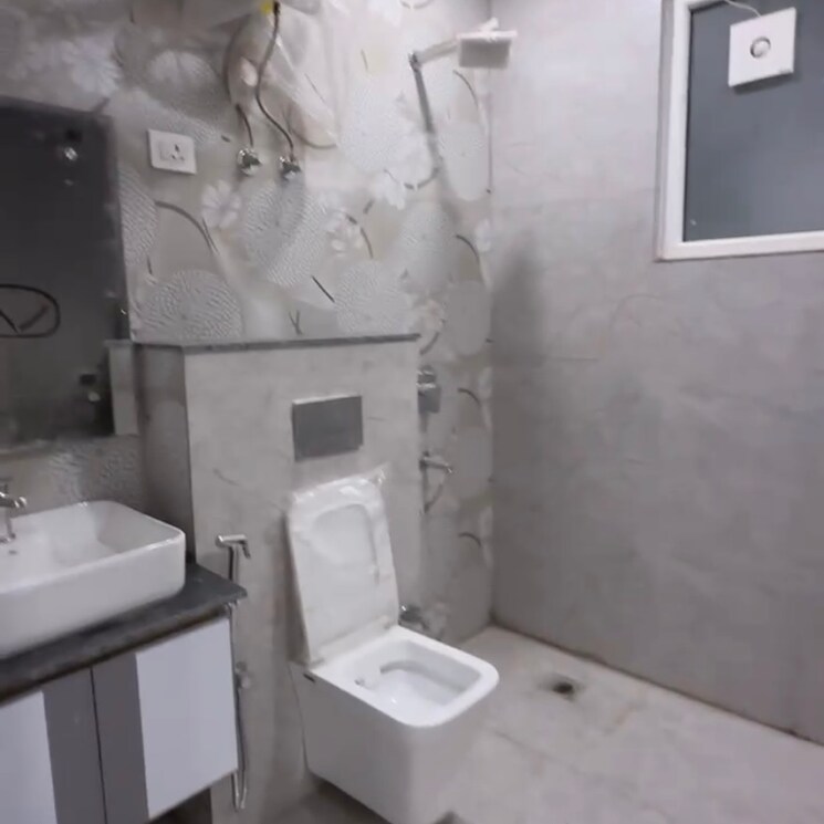 Bathroom, eros-rosewood-city 4 Bedroom 3600 Sq.Ft. Builder Floor In Rosewood City Gurgaon 9181422