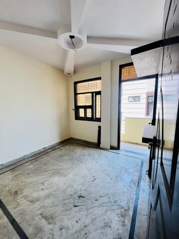 Bedroom in 3 BHK Builder Floor at Nawada – for Rent