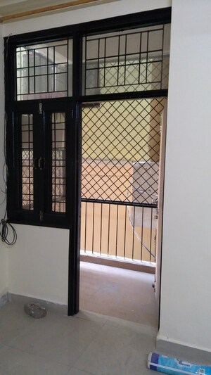 Room in 3.5 BHK Apartment at ABA Olive County, Vasundhara Sector 5 – for Sale