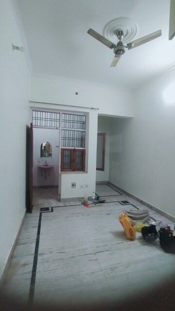 1 BHK Independent House For Rent in Gomti Nagar
