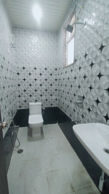 Team Area in 1 BHK Independent House at Gomti Nagar – for Rent