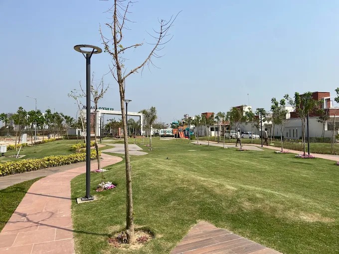 Plot For Sale in Eldeco Aranya