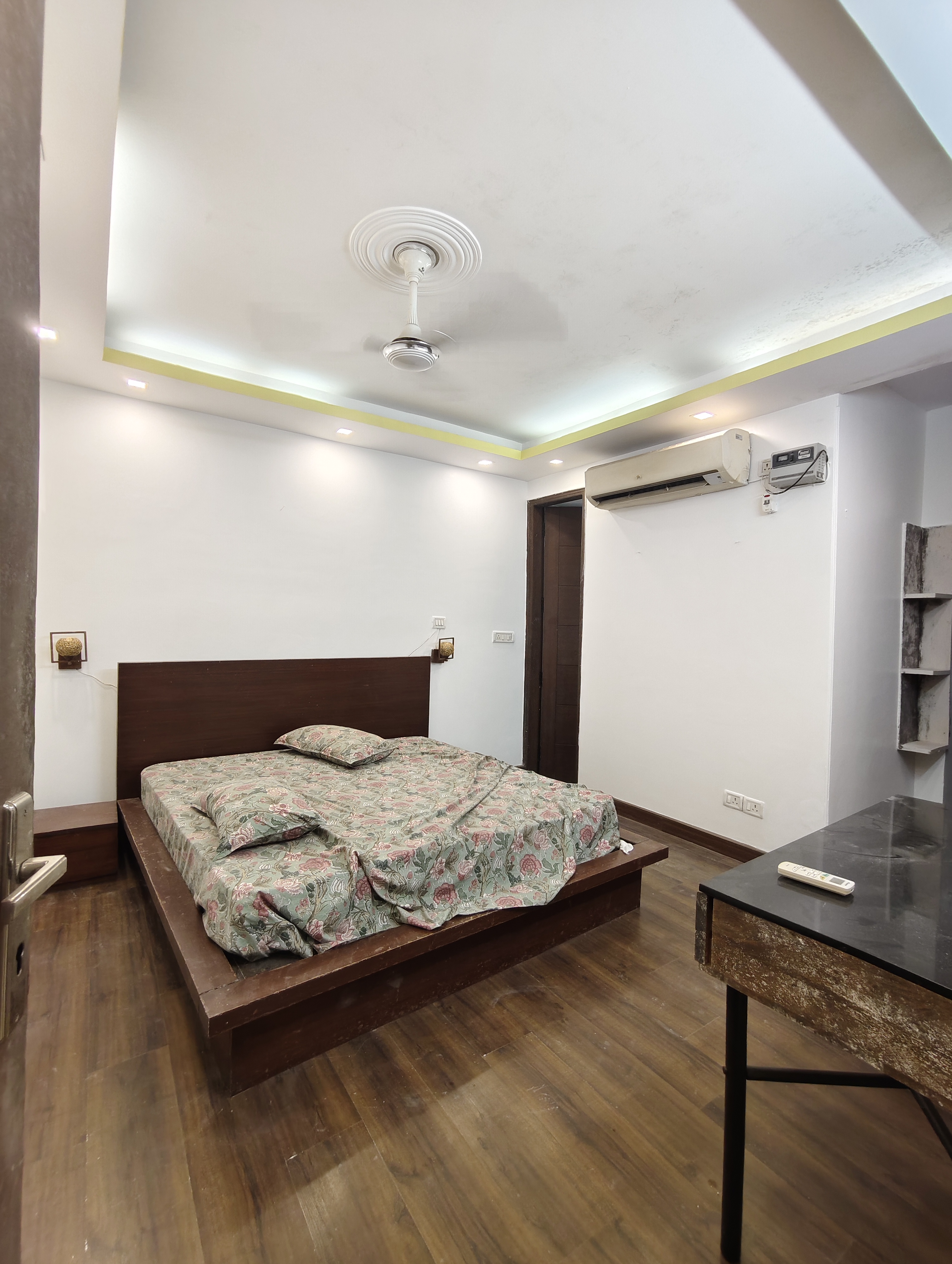 4 BHK + Extra Room Apartment For Rent in Vasant Kunj
