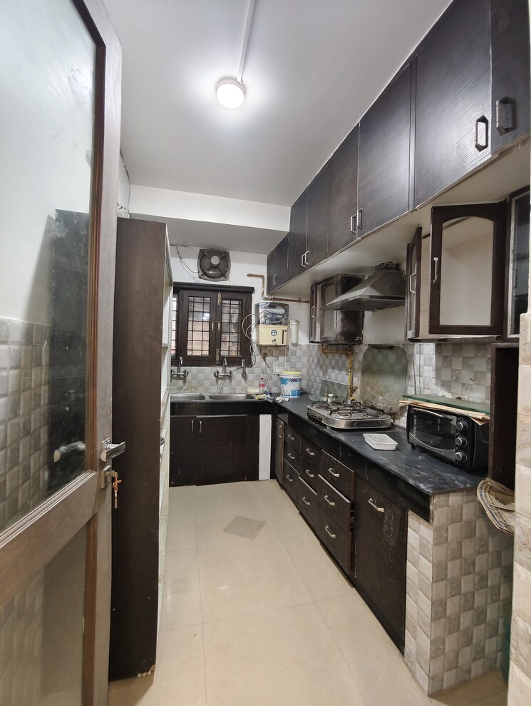 Kitchen, vasant kunj 4 Bedroom 2000 Sq.Ft. Apartment In Vasant Kunj Delhi 9181533
