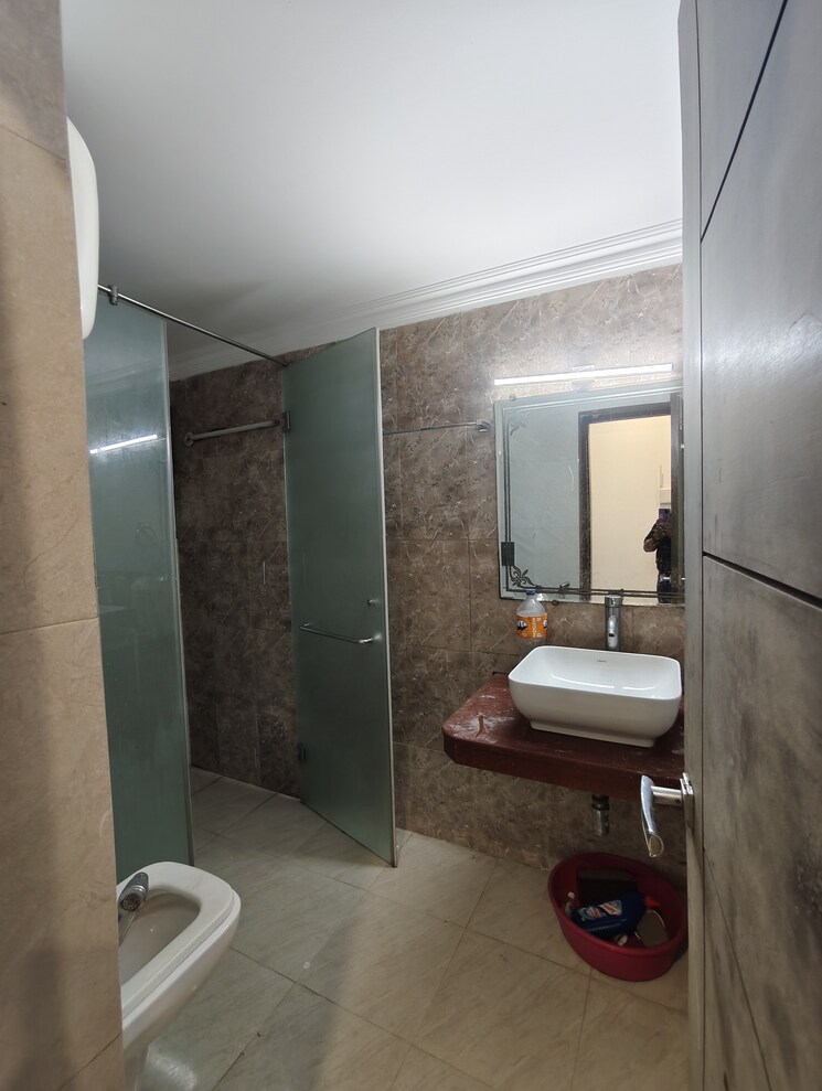 Bathroom, vasant kunj 4 Bedroom 2000 Sq.Ft. Apartment In Vasant Kunj Delhi 9181533
